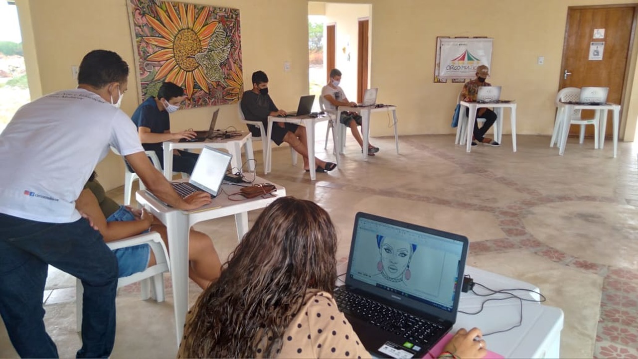 Estamparia 23_Easy-Resize.com.jpg